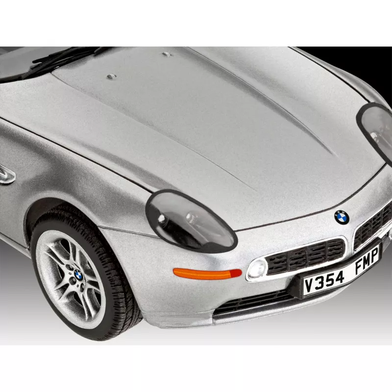 REVELL BMW Z8 1:24 rakennussarja, valmis pienoismalli