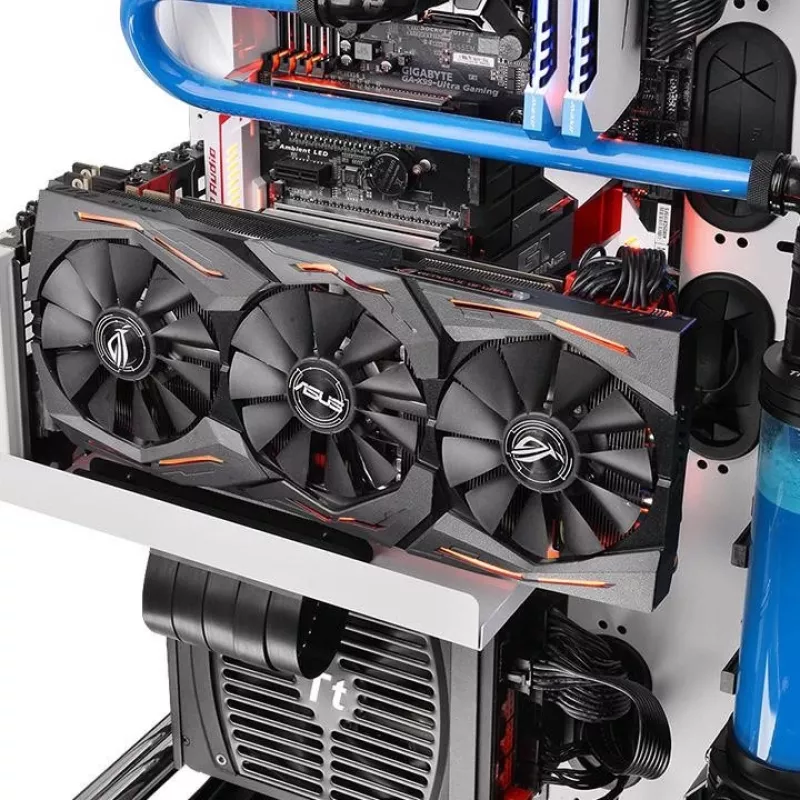 Thermaltake AC-045-CN1OTN-C1 liitäntäkortit/adapteri sisäinen PCIe