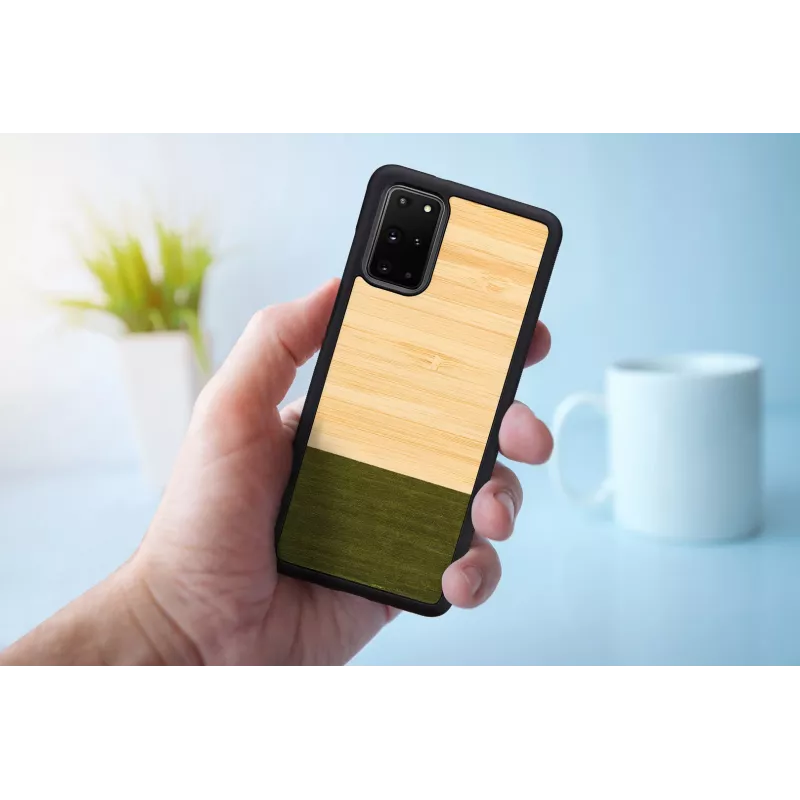 Man and Wood -puhelinkotelo Samsung Galaxy S20+:lle – bambu, forest musta
