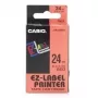 Tarrarulla CASIO XR-24RD1 — itseliimautuvat tarrat musta punaisella, 2,4 cm × 8 m, 1 rulla