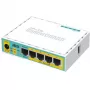 Mikrotik hEX PoE lite kaapelireititin Fast Ethernet valkoinen