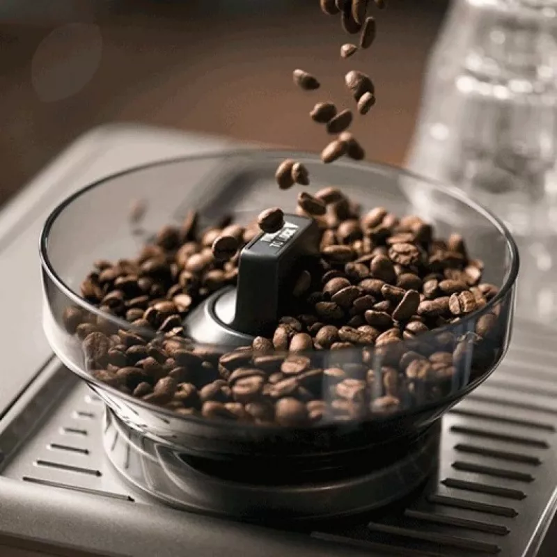 Sage Barista Touch täysautomaattinen espressokeitin 2 L