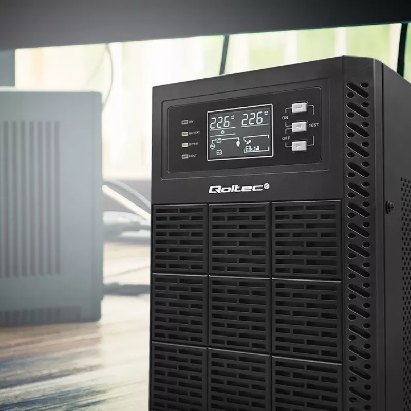 Qoltec 52284 UPS keskeytymätön virransyöttö | 10kVA | 10000W | tehokerroin 1,0 | LCD | EPO | USB | Online