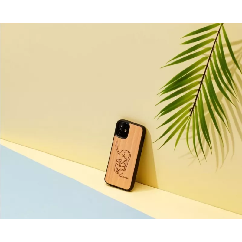 Man and Wood -puhelinkotelo iPhone 12 mini — painettu kissa ja punainen kala