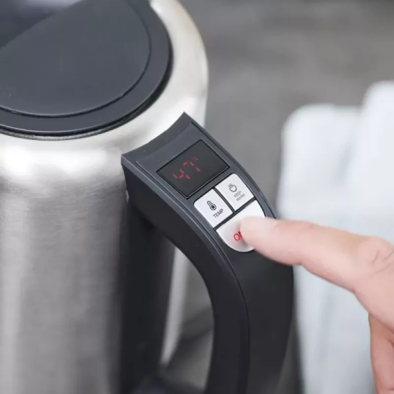 Gastroback sähköinen vedenkeitin 1 l 1000 W musta ruostumaton teräs
