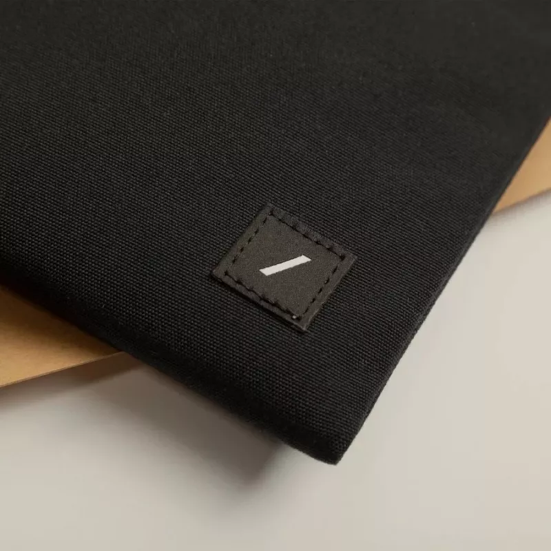Sleeve-kotelo Native Union W.F.A Sleeve MacBook 14