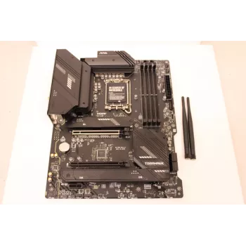 Emolevy MSI MAG B760 TOMAHAWK WIFI (uudelleenvalmistettu, ilman alkuperäispakkausta ja käsikirjaa)