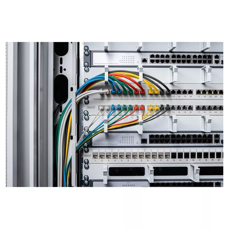 Verkkopatchkaapeli DIGITUS CAT 6 U-UTP ohut, 5 m, punainen