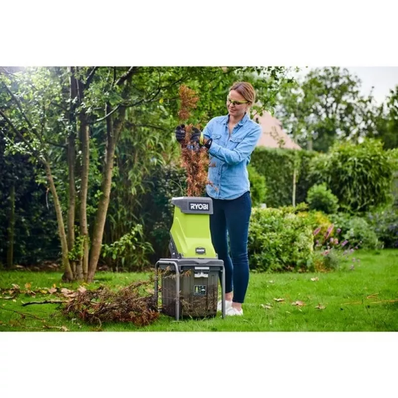 Ryobi RSH2545B puutarhasilppuri 2500 W 40 L terä