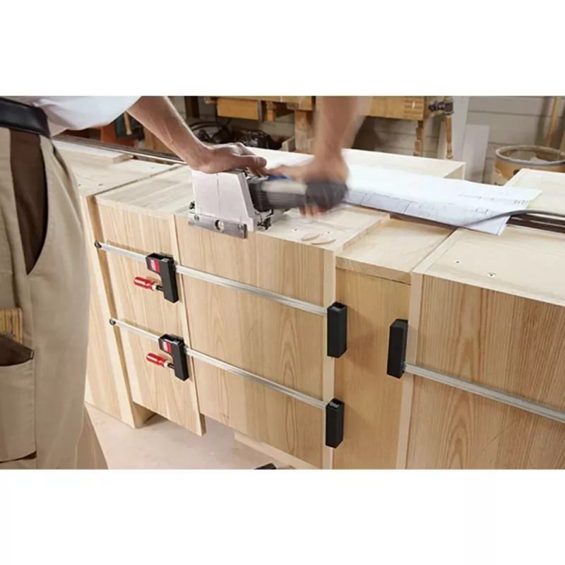 Bessey UniKlamp UK100 puristin, 1000 mm pituus, 80 mm ulottuma, musta/punainen