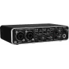 Behringer UMC204HD täydentävä musiikkivaruste