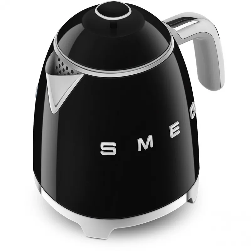 SMEG vedenkeitin (KLF05BLEU) mini 0,8L musta