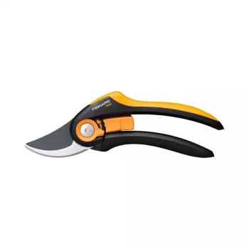 Fiskars Plus SmartFit P541 puutarhasakset ohittavat musta, oranssi