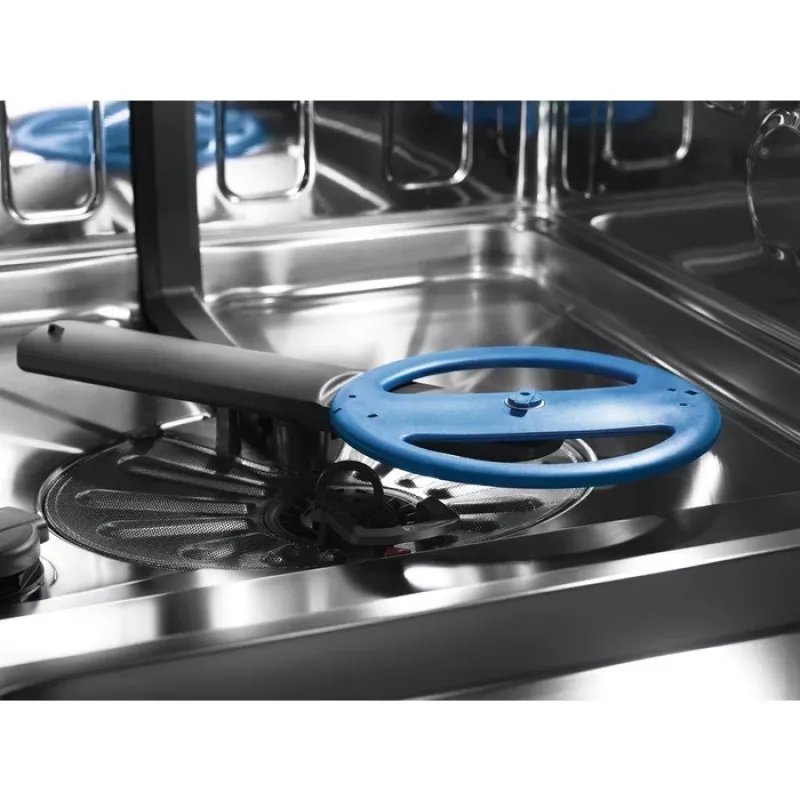 ELECTROLUX EEC767310L ComfortLift kalusteisiin asennettava astianpesukone