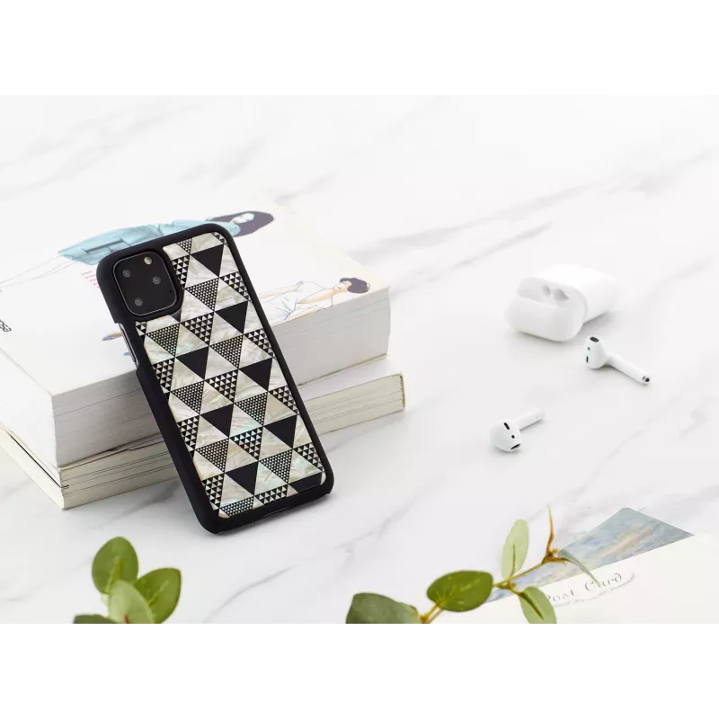 iKins puhelinkotelo iPhone 11 Pro – musta pyramidikuvio