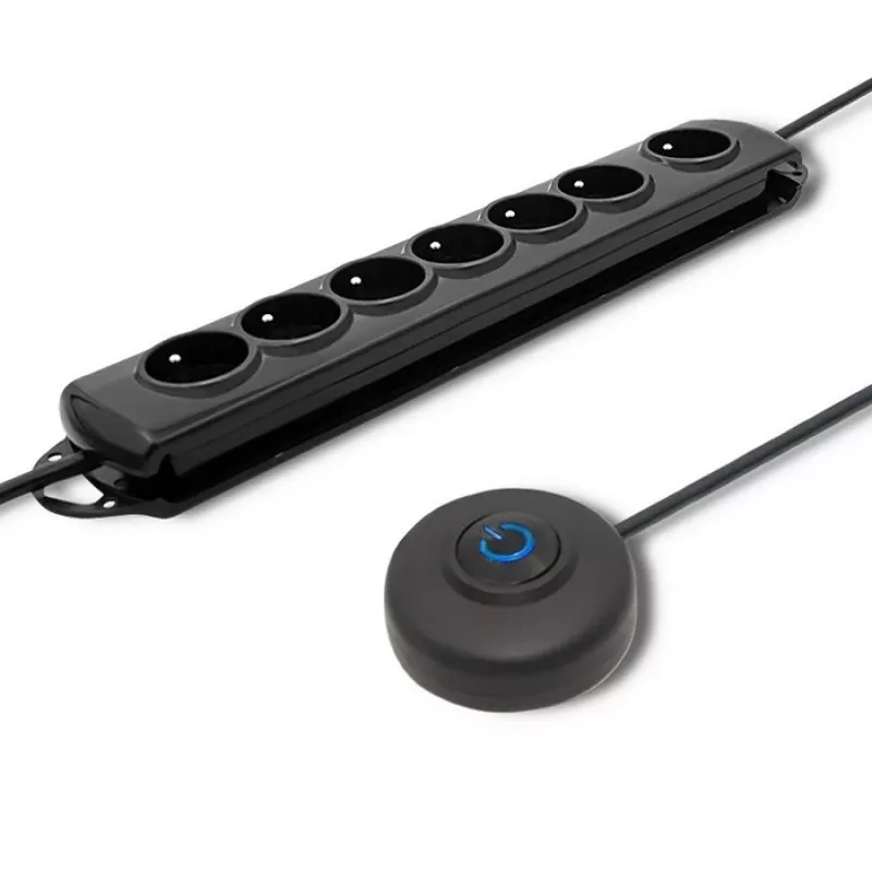 Ylijännitesuoja Qoltec 50171 musta 7 AC-pistorasiaa 230V 1,5m