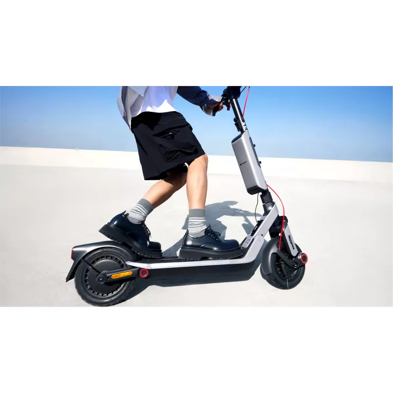 Segway eKickScooter E3 E | 800 W | jopa 25 km/h | 10 inch