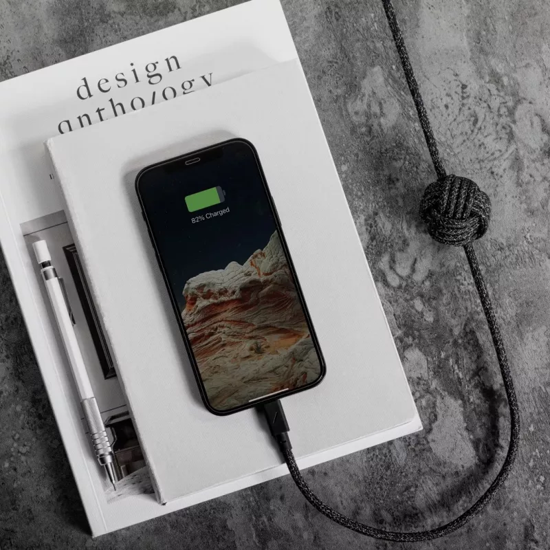USB-C-Lightning-kaapeli Native Union Night kaapeli 3 m – musta/harmaa, 3 m pituus