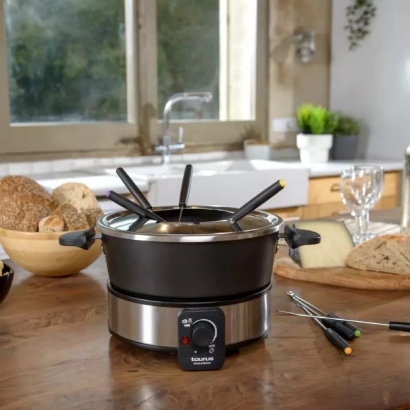 Fondue-sarja Taurus FF2 2 L 8 henkilölle, ruostumaton teräsrunko, 1000 W, 230 V, musta/hopea
