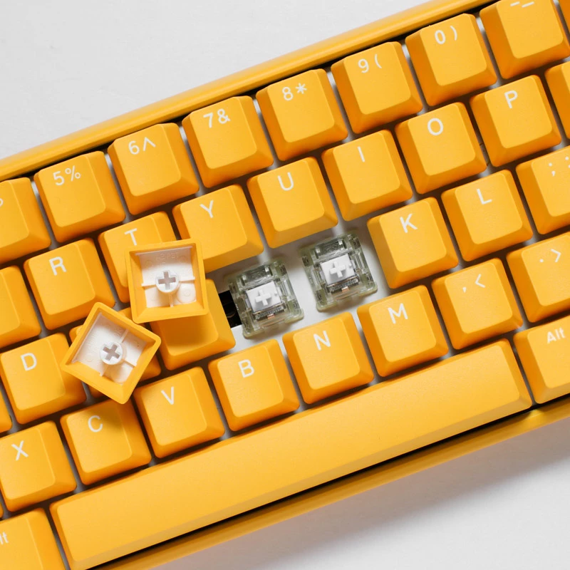 Ducky One 3 Yellow pelinäppäimistö RGB LED MX-Clear US