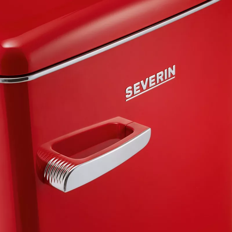 Severin RKS 8830 Retro yhdistelmäjääkaappi 108 L