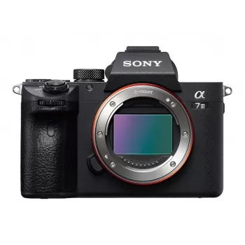 Sony α 7 III MILC runko 24,2 MP CMOS 6000 x 4000 pikseliä musta