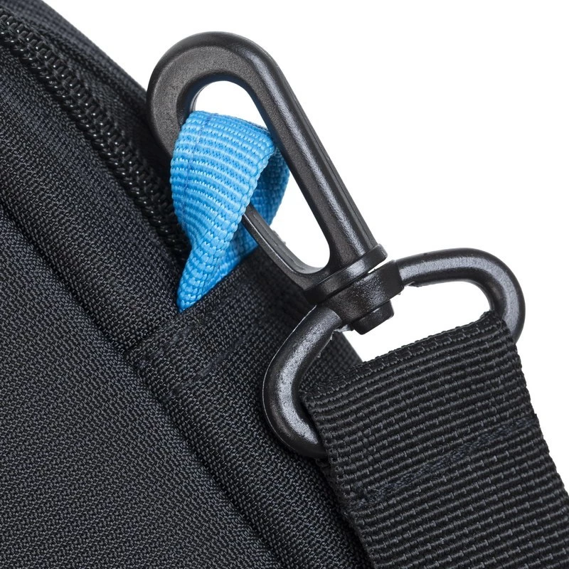Rivacase 8037 39,6 cm (15.6) olkalaukku musta