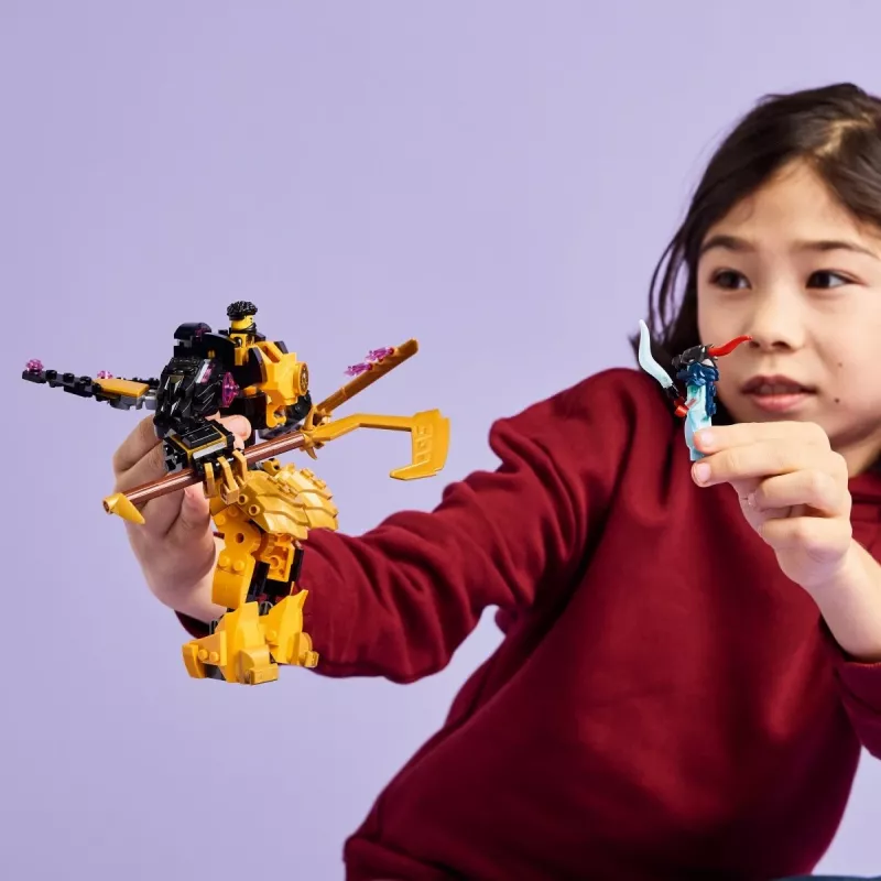 LEGO rakennussarja NINJAGO 71839 Arinin Spinjitzu taistelumech, 213 osaa, 2 minihahmoa, korkeus 160 mm