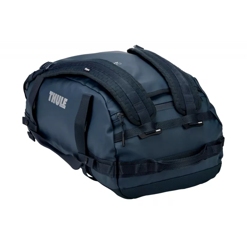 Thule 5590 Chasm 40L matkalaukku tummansininen