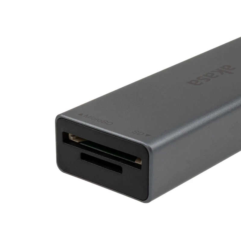 Akasa AK-CR-09BK USB 3.2 Gen1 Type-C 3-in-1-muistikortinlukija