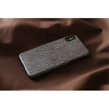 Puhelinkotelo man and wood iPhone X/XS:lle — musta Carbalho-kotelo