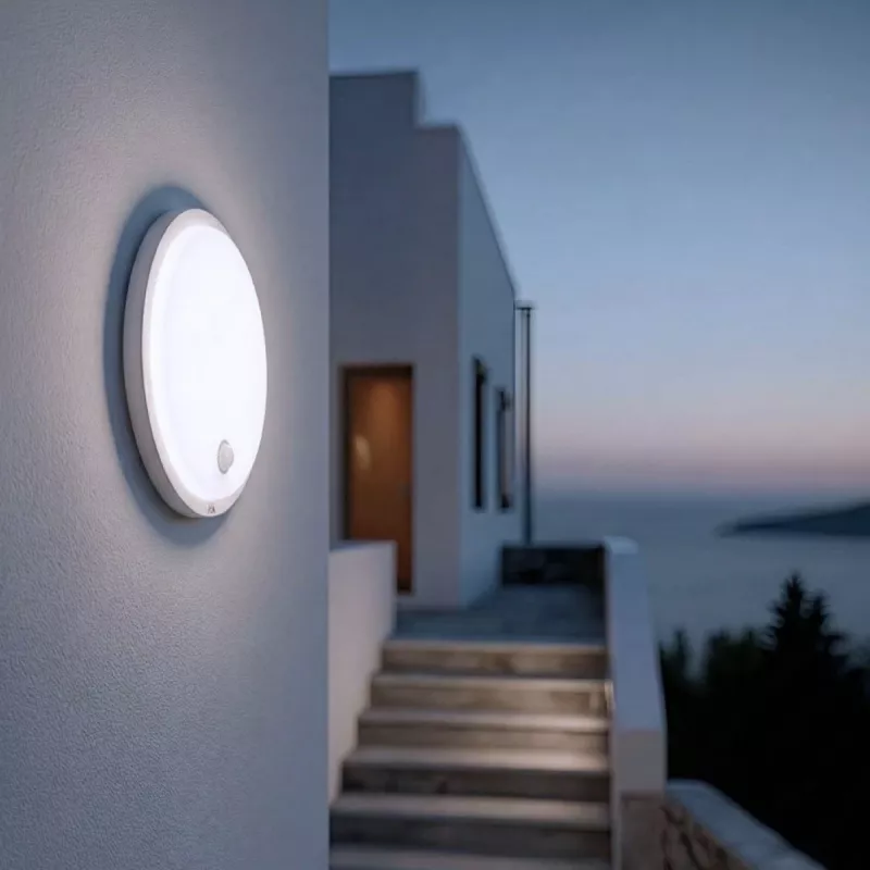 LED-valaisin PIR-tunnistimella MACLEAN MCE525 W — LED-ulkovalaisin liiketunnistimella