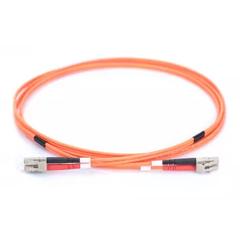 DIGITUS kuitu-patchkaapeli LC/LC 50/125µm 3m multimode duplex halogeeniton 1Gbit asti mittauspöytäkirjalla oranssi OM2 (DK-2533-03)