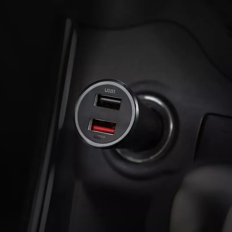 Xiaomi 37 watin kaksiporttinen autolaturi musta, musta