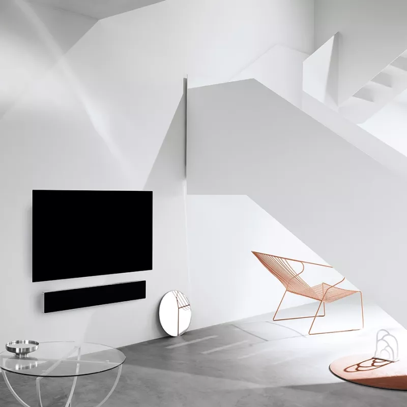 Soundbar Bang & Olufsen Beosound Stage Dolby Atmos musta hopea
