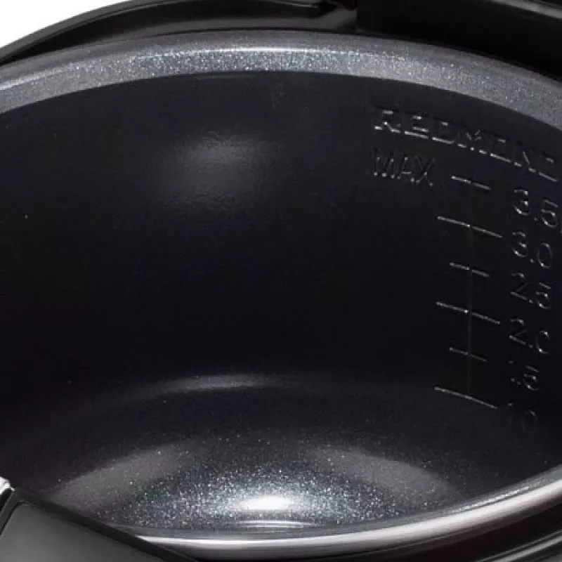 REDMOND M800S 5 L 900 W musta