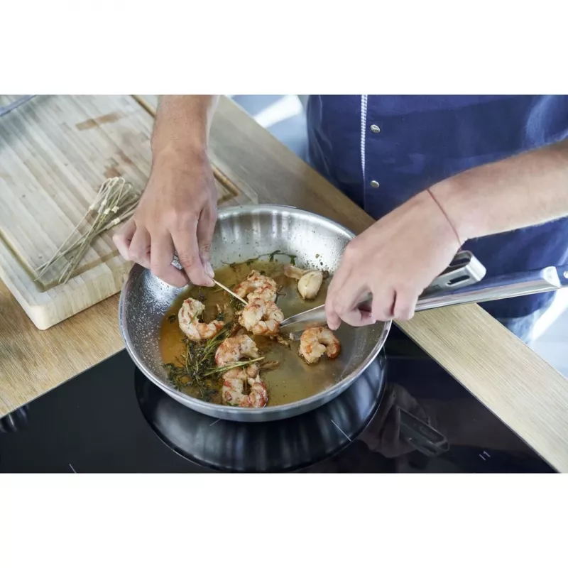 ZWILLING Pro yleispaistinpannu 20 cm max. 300 °C