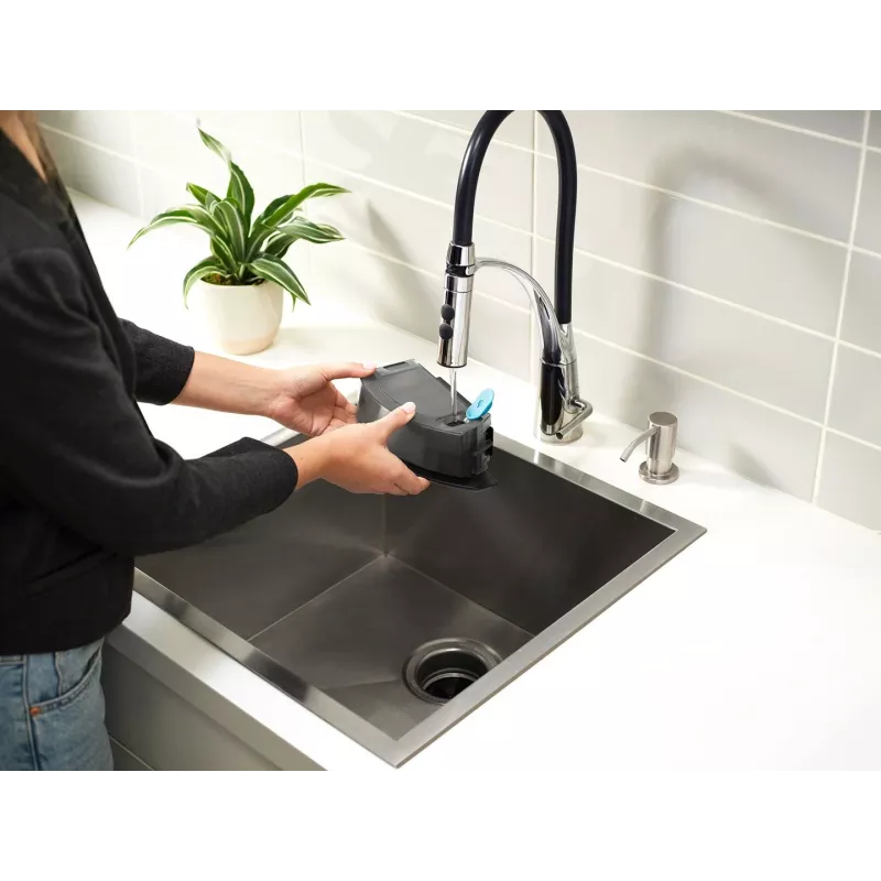 Imuroiva robotti iRobot Combo i8+, pussiton, musta
