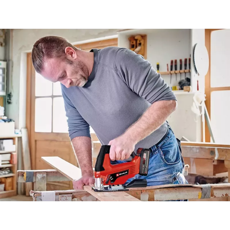 Einhell TC-JS 18/70 Li akkupistosaha 4321280, Power X-Change, 18 V, 2700 iskua/min, 70 mm leikkuusyvyys, sis. 2,5 Ah akun ja laturin, punainen/musta