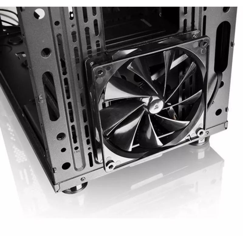 Thermaltake CA-1E3-00M1WN-03 kotelo musta