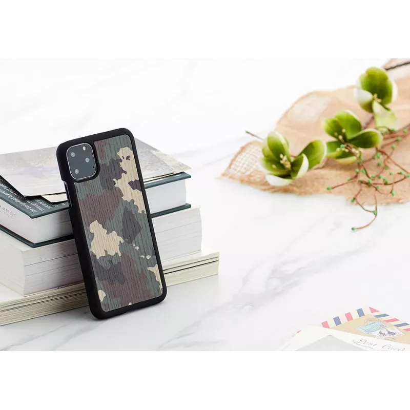 Älypuhelinkotelo man and wood iPhone 11 Pro Maxille — camouflage musta