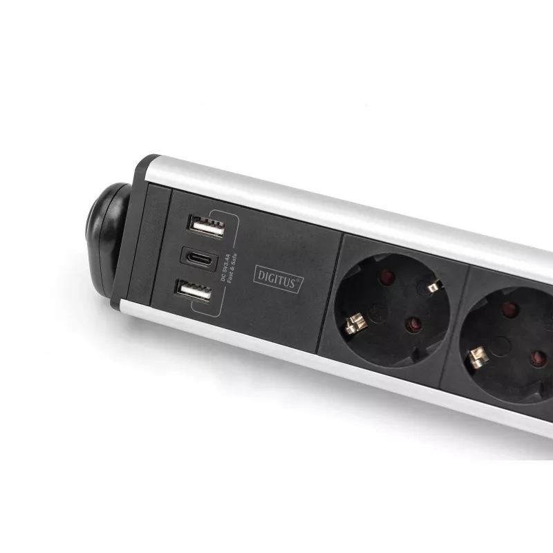 Digitus 6-osainen toimistopistorasia, jossa 3x USB-liitäntää, 1,5 m kaapeli