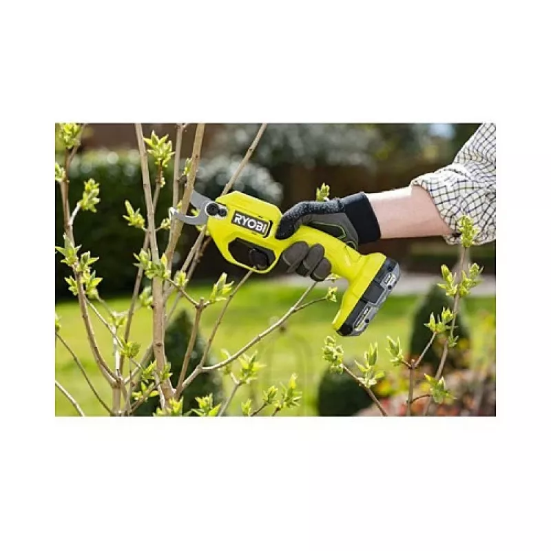 Ryobi oksasakset