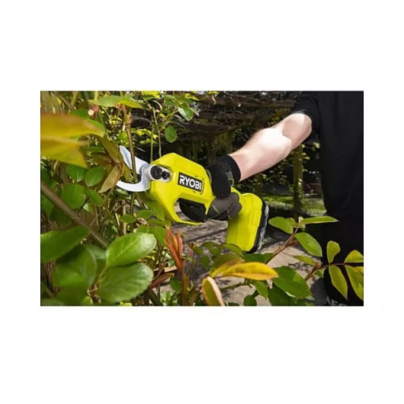 Ryobi oksasakset