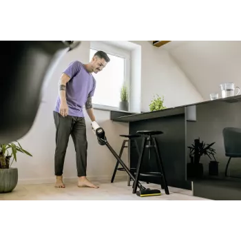 Kärcher VC 4 2-in-1 akkuimuri, pussiton, langaton, 21,6 V Li-Ion, 30 min käyttöaika, HEPA, 2 nopeutta, keltainen/musta
