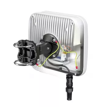 Suunta-antenni QuWireless QuMax — suunnattu PoE/LAN-antenni 0,694–2,7 GHz, jopa 6 dBi, valkoinen