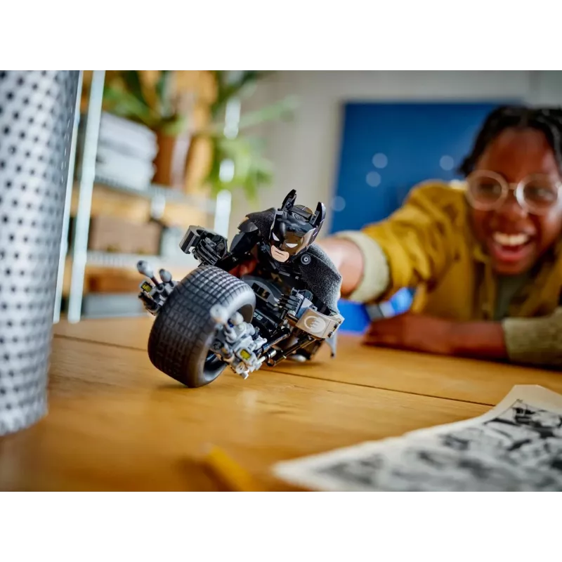 LEGO® DC Batman™: Batmanin rakennettava figuuri ja moottoripyörä 76273