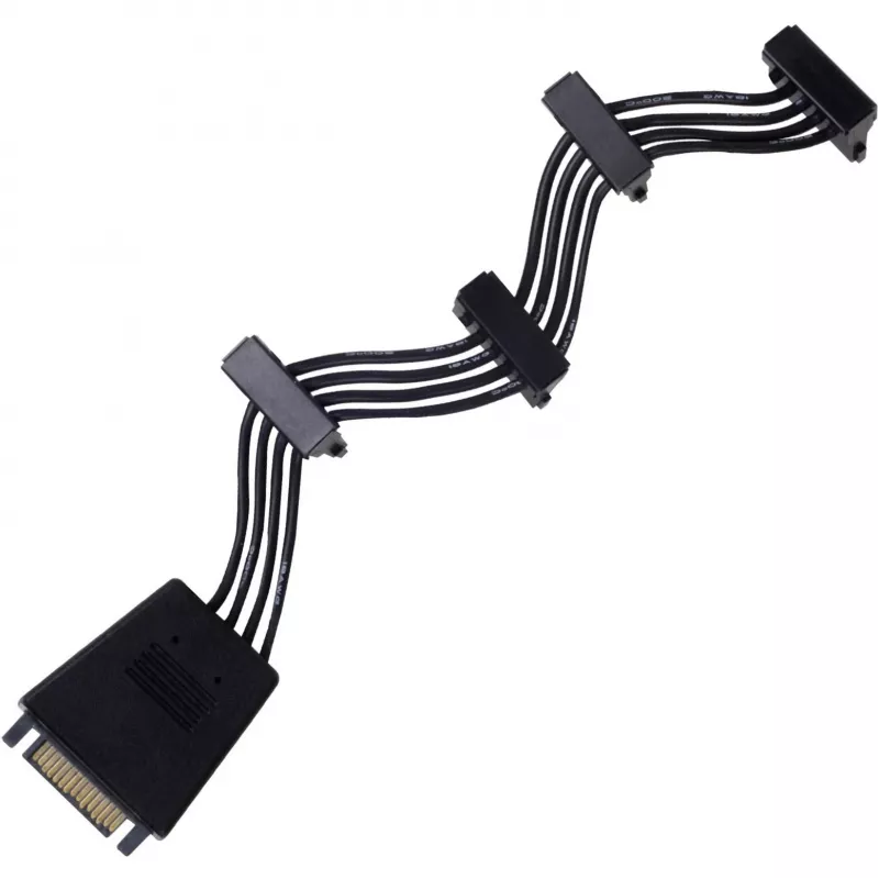 SilverStone SST-CP06-E4 SATA-virranjakokaapeli, 1x 15-pinninen – 4x 15-pinninen