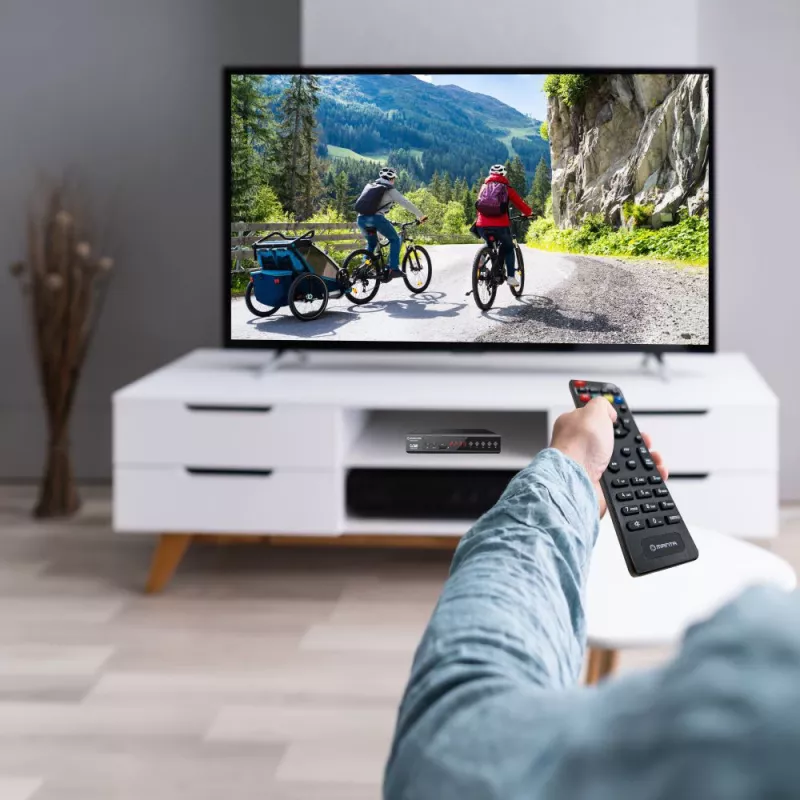 Digitaalinen TV-vastaanotin MANTA DVBT025PRO DVB-T2 Full HD -tuki USB-tallennus