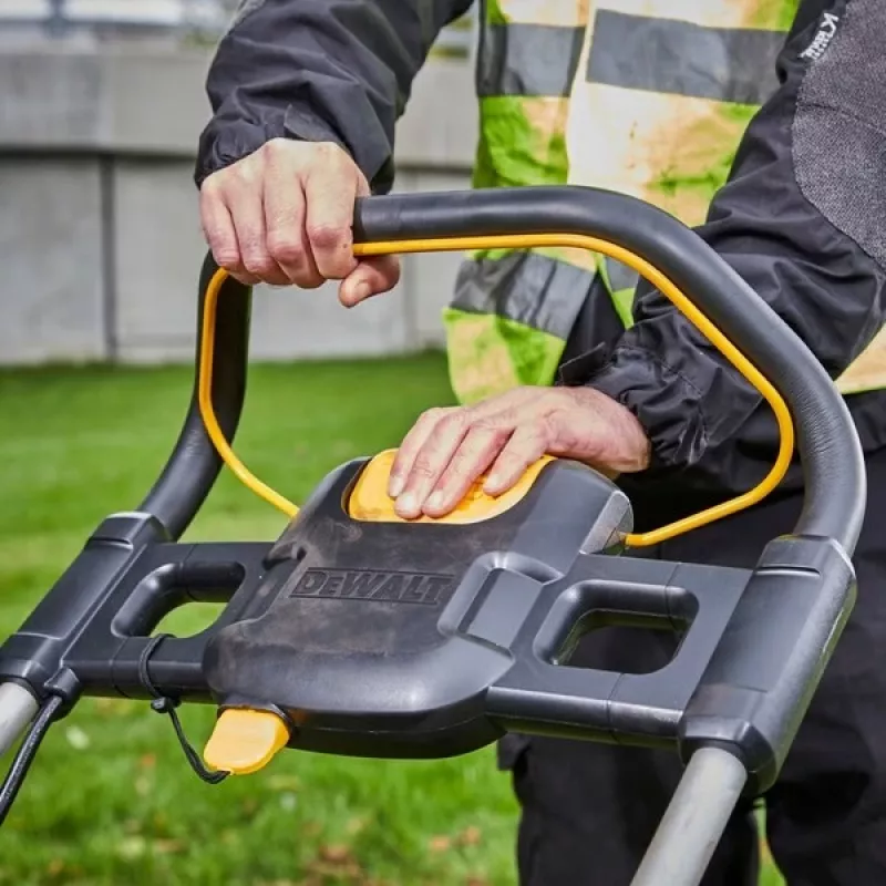 DeWALT DCMW564P2-QW työnnettävä ruohonleikkuri